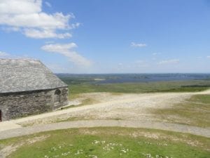 Chapel and lake - Holiday Homes in France