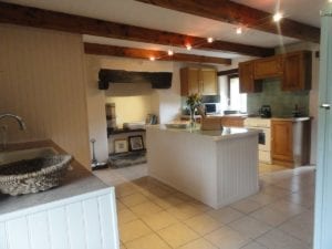 Priory Kitchen - Holidays Cottages in France